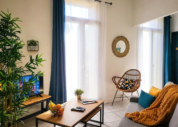 Les Palmiers D'hyeres Appartamento *