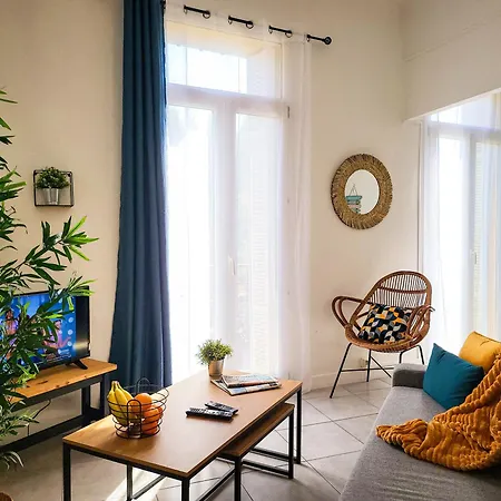 Les Palmiers D'hyeres Apartment *